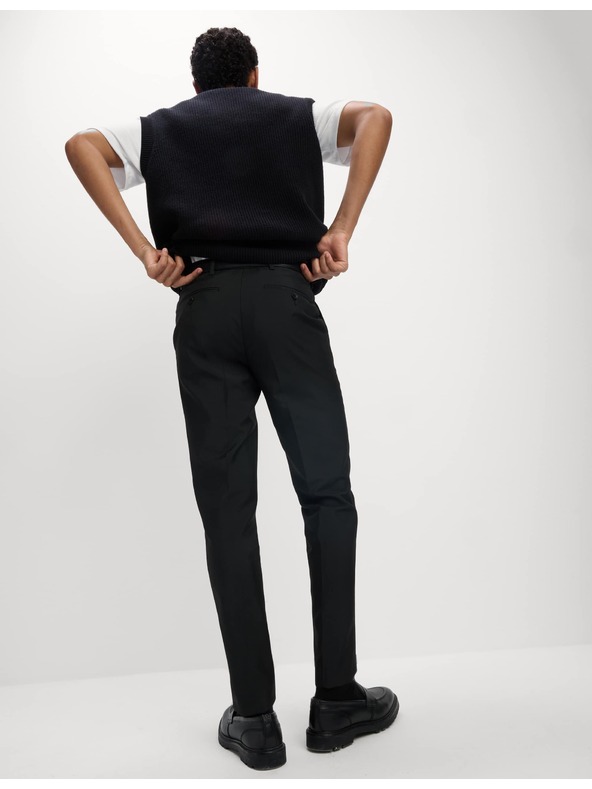 Marks & Spencer Тесни панталони с една гънка Marks & Spencer черен