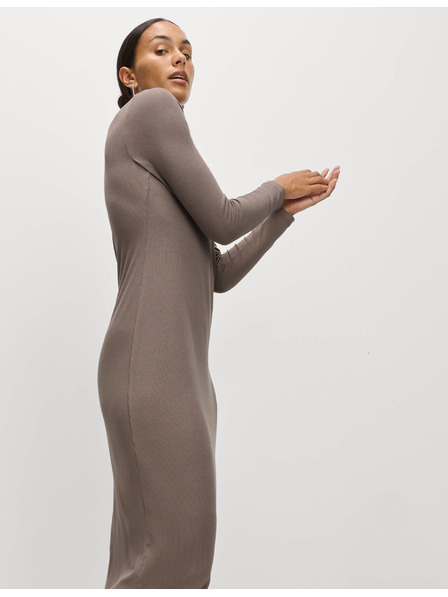 Marks & Spencer Трикотажни ребрести миди рокли с права кройка Marks & Spencer кафяви