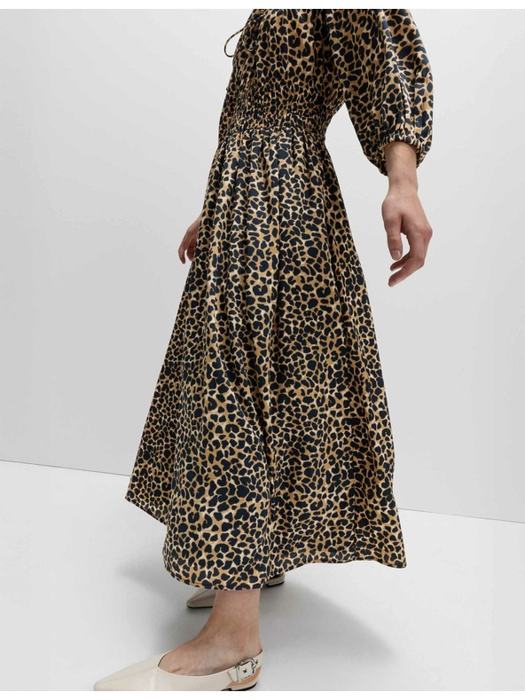 Marks & Spencer Миди рокля с акцентиран талия, набори, V-образно деколте и животински принт Marks & Spencer бежов