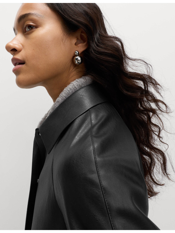 Marks & Spencer Дълго палто от изкуствена кожа с яка Marks & Spencer черен