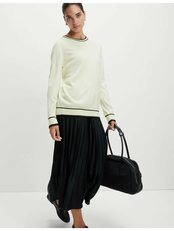 Marks & Spencer Изключително мек пуловер с деколте и контрастни ръбове Marks & Spencer кремав