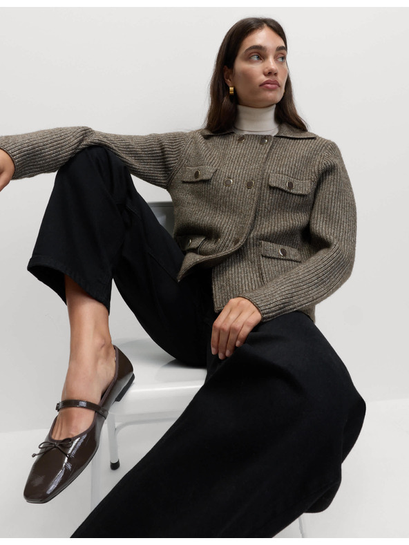 Marks & Spencer Плетена жилетка с мъхнати нишки и декоративни джобове Marks & Spencer бежова