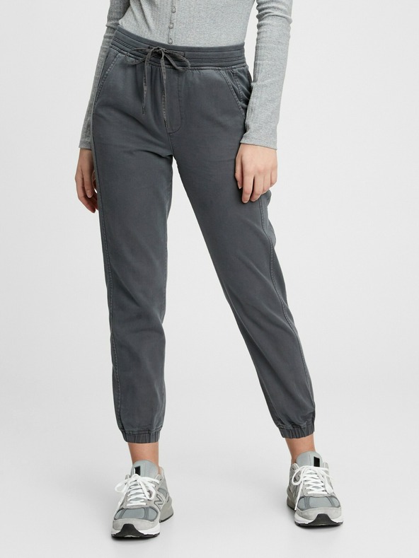 GAP Панталони joggers GAP