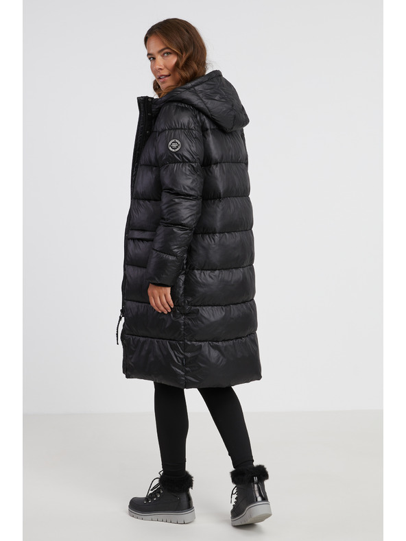 Sam 73 Черно дамско зимно палто с ватирани ръкави SAM 73