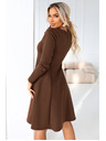 numoco IVANA удобни трапецовидни рокли с деколте и дълъг ръкав - шоколадово кафяво