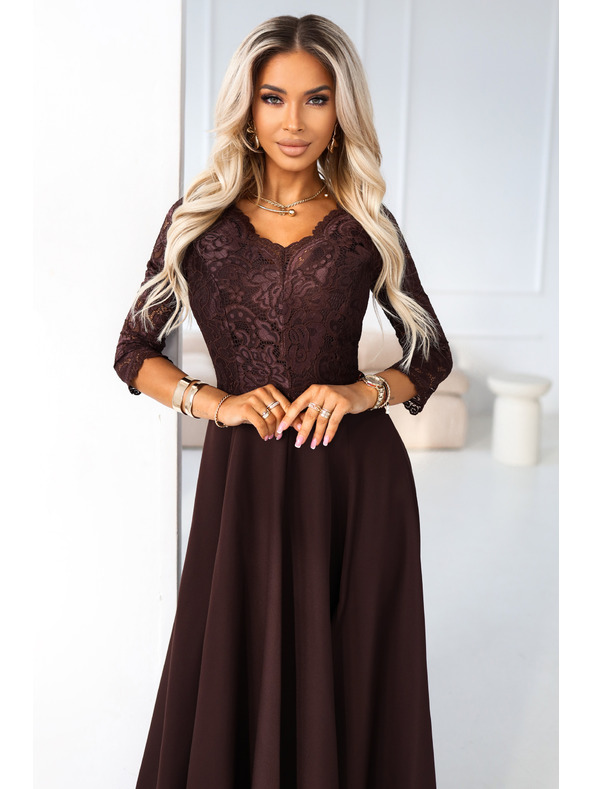 numoco AMBER елегантна дълга дантелена рокля с деколте - шоколадово