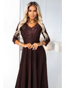 numoco AMBER елегантна дълга дантелена рокля с деколте - шоколадово