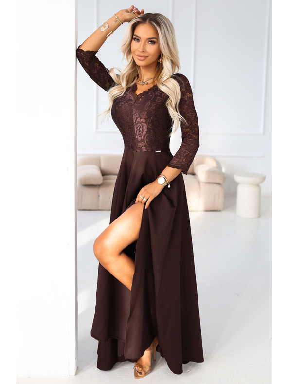 numoco AMBER елегантна дълга дантелена рокля с деколте - шоколадово