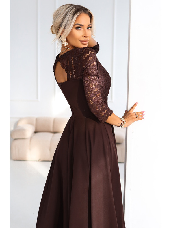 numoco AMBER елегантна дълга дантелена рокля с деколте - шоколадово