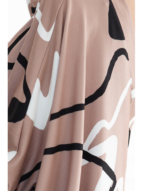 numoco Удобна прилеп рокля с деколте - бежово с черно-бял десен