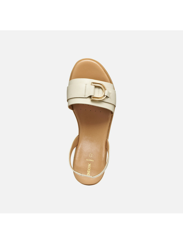 Geox Бежови дамски сандали Geox Naileen