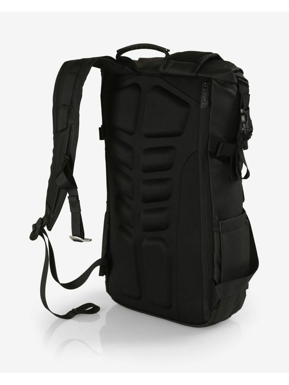 Kilpi Градска раница Kilpi NUEVO 15-U Черна