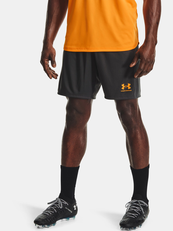 Under Armour Мъжки шорти Under Armour Challenger Knit Short
