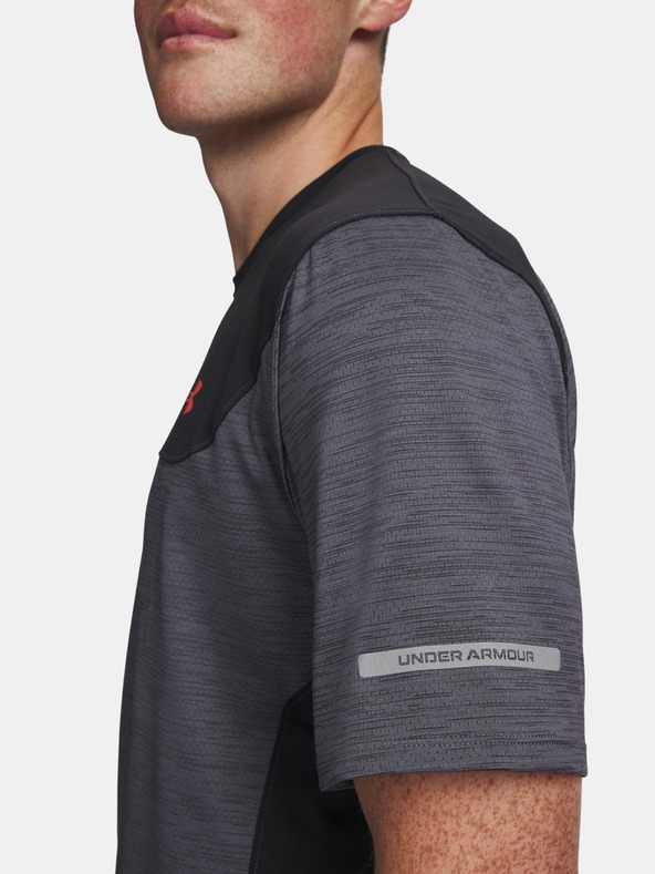 Under Armour Мъжка тениска Under Armour UA Tech Utility SS-BLK