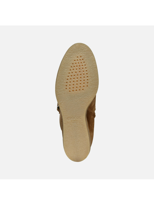 Geox Кафяви дамски ботуши Geox Wedge