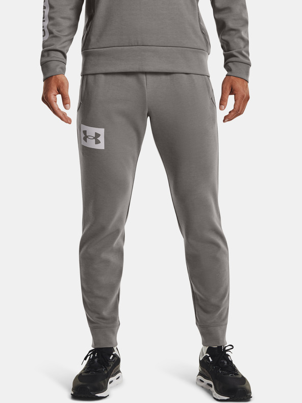 Under Armour Мъжки долнища Under Armour SUMMIT KNIT JOGGER