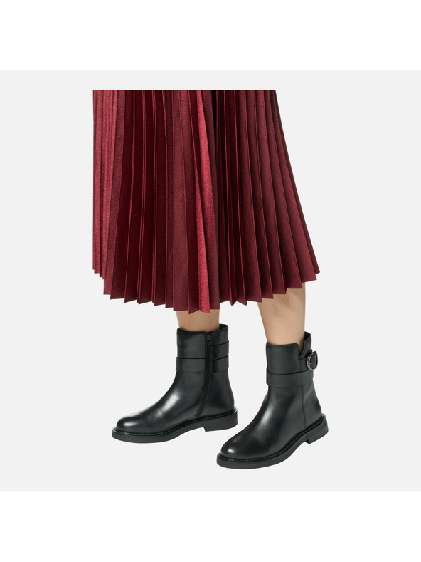 Geox Черни дамски обувки за глезена Geox Serilda