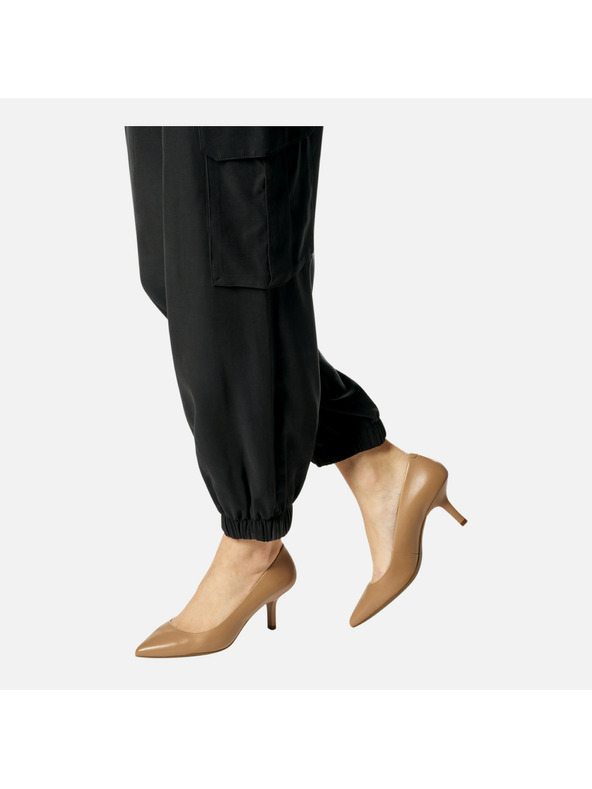 Geox Бежови дамски обувки с висок ток Geox Kleopy