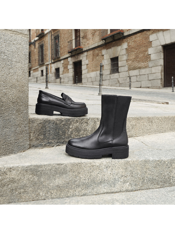 Geox Черни дамски мокасини Spherica Ec7