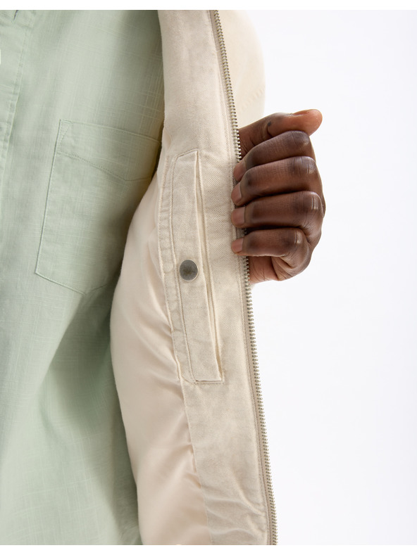 Celio Яке Lumarlon