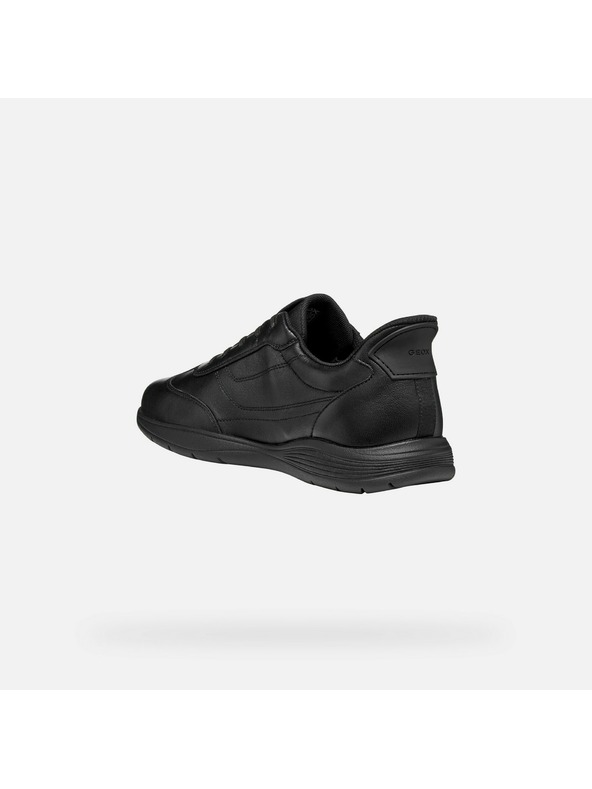 Geox Черни мъжки обувки Geox Spherica Ec2 Plus Fast in