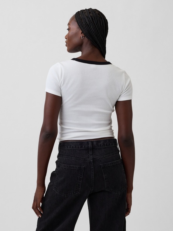 GAP Ребрести тениска с лого GAP