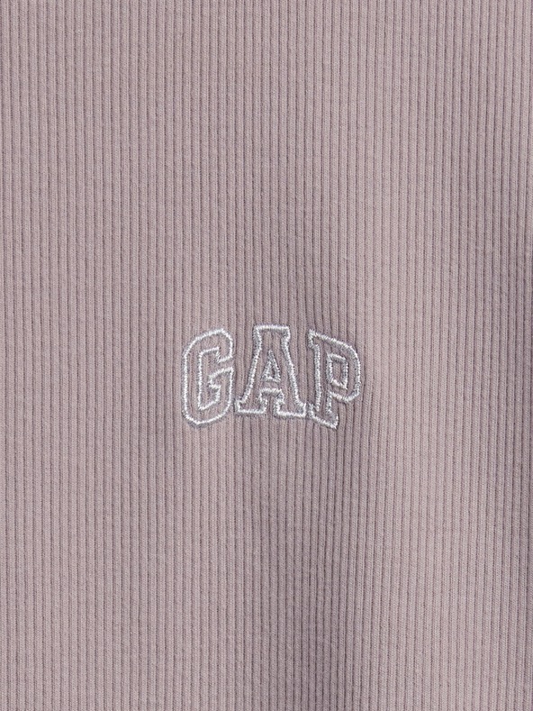 GAP Ребрести тениска с лого GAP