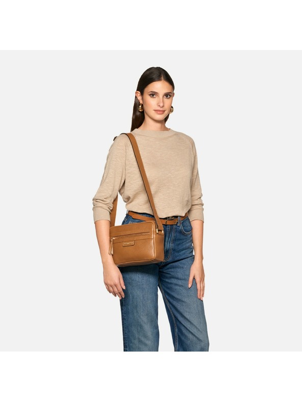 Geox Светлокафява дамска чанта Geox Blandine