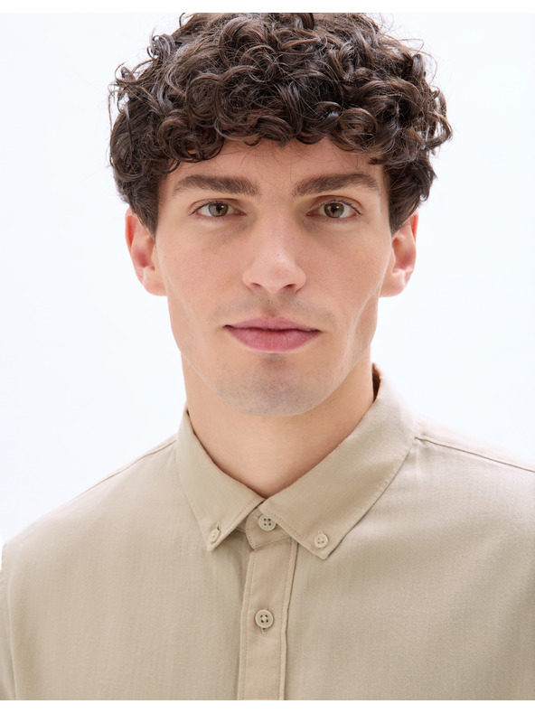 Celio Риза Manelle