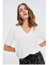 Moodo Бял топ с V-образно деколте Moodo