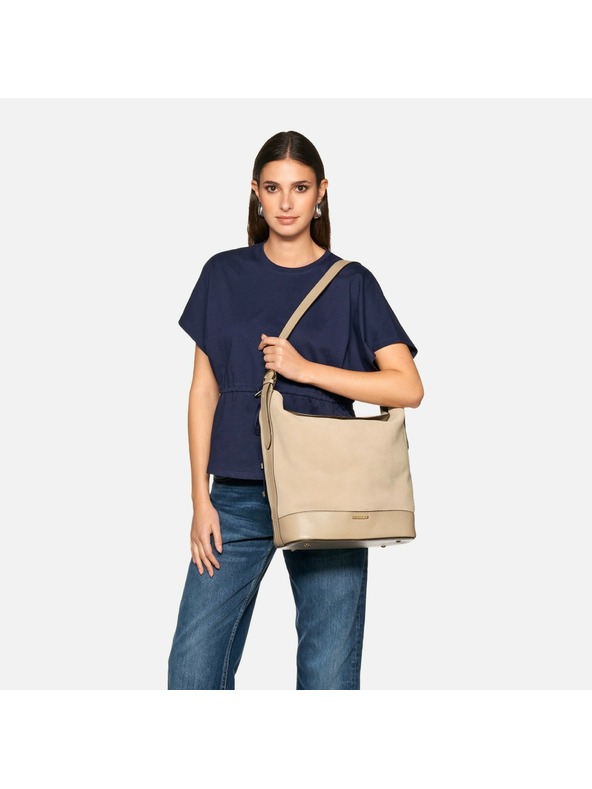 Geox Бежова дамска чанта Geox Alnoire