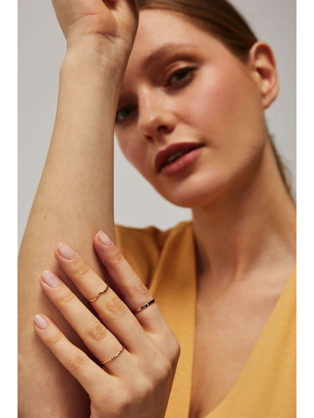 Moodo Комплект фини пръстени в златист цвят Moodo