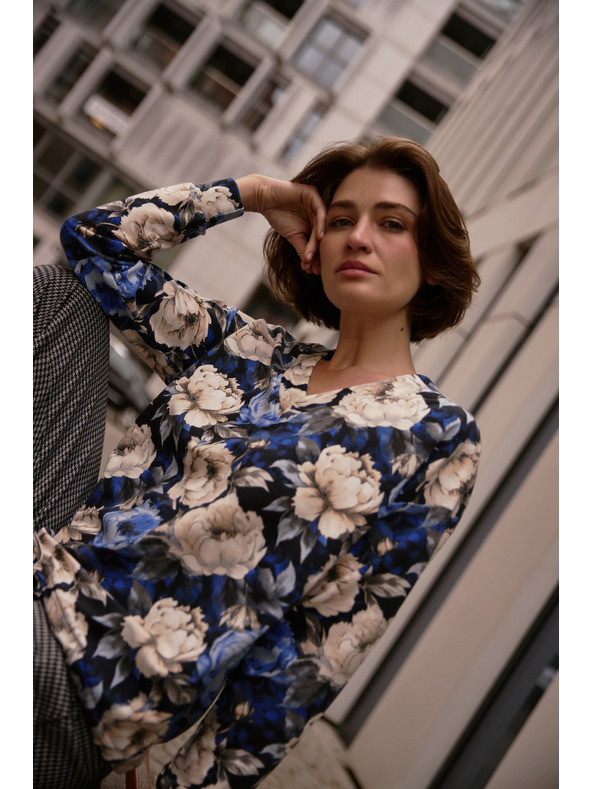 Moodo Цветна суитшърт с V-образно деколте черна Moodo