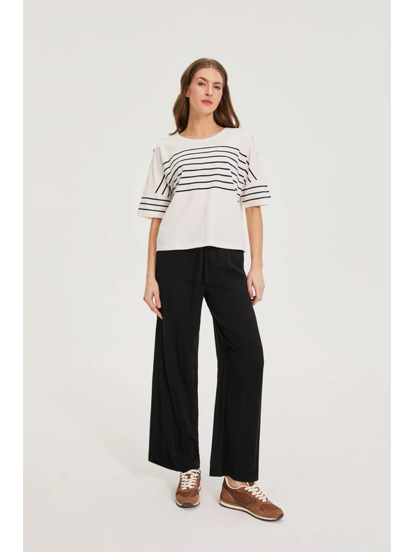 Moodo Раирана суитшърт бяла Moodo