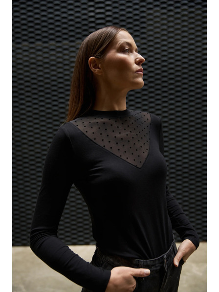 Moodo Fitted Black Blouse Moodo