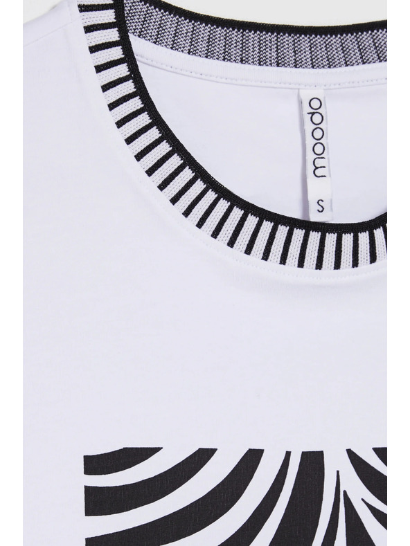 Moodo Бяла тениска с принт Moodo