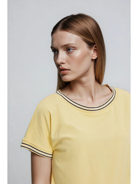 Moodo Жълта блуза с декоративна окантовка Moodo