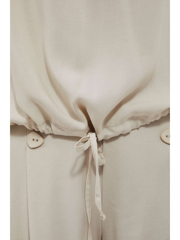 Moodo Пясъчно кафява риза Moodo с връзване в талията и деколте във формата на V