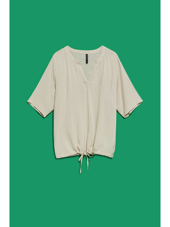 Moodo Пясъчно кафява риза Moodo с връзване в талията и деколте във формата на V