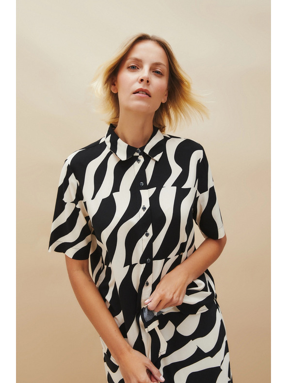 Moodo Вискозна риза с къси ръкави черна Moodo