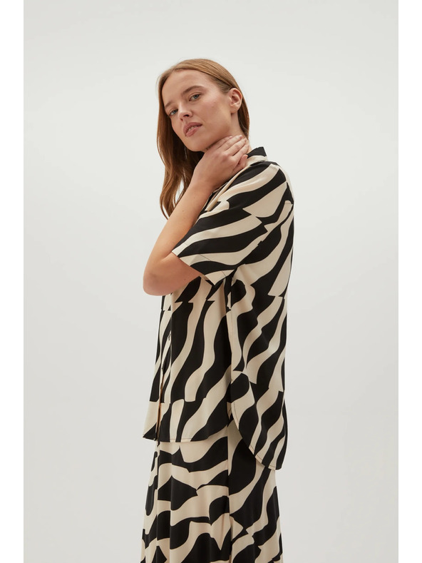 Moodo Вискозна риза с къси ръкави черна Moodo