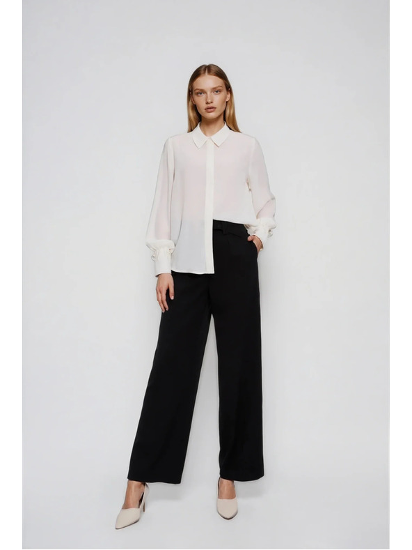 Moodo Бяла риза с мъниста на ръкава Moodo