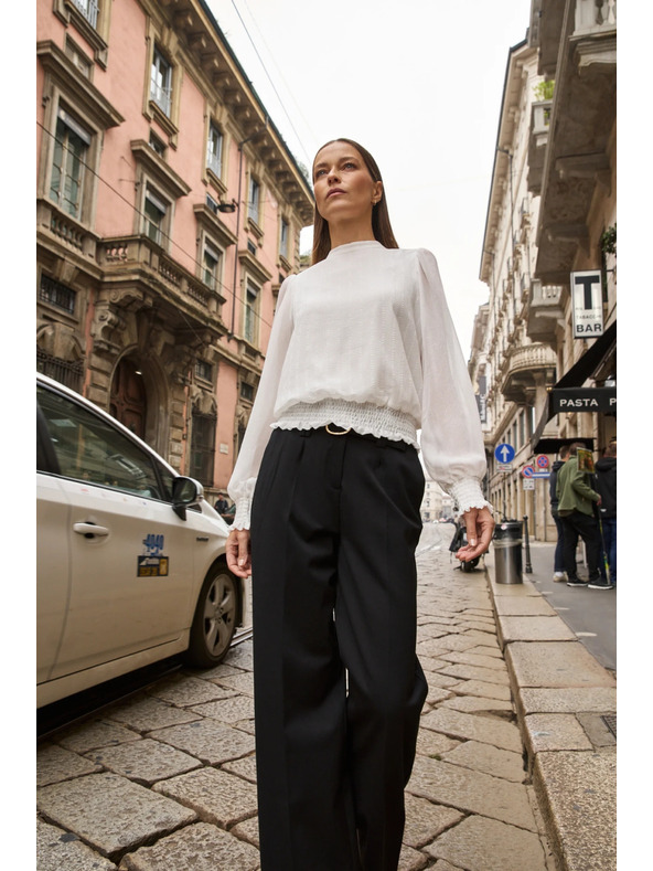 Moodo Бяла риза с набрани ръкави Moodo