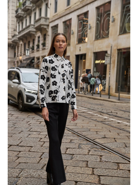 Moodo Вискозна риза с цветен принт бяла Moodo