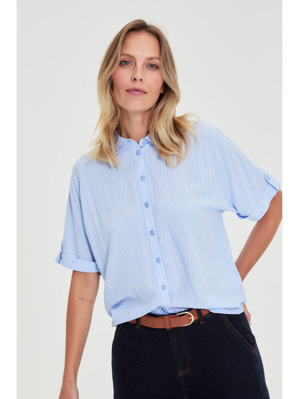 Moodo Светлосиня раирана риза Moodo