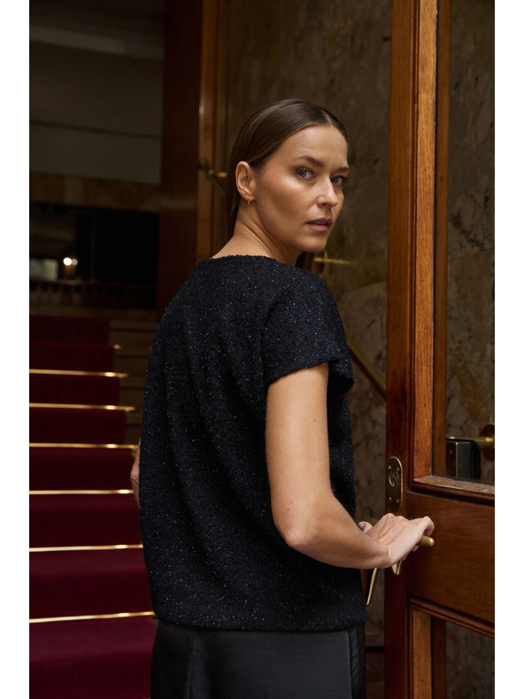 Moodo Лъскав топ с къс ръкав черен Moodo