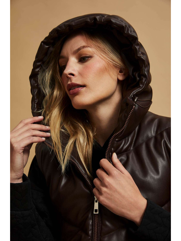 Moodo Подплатена грейка с качулка, кафява Moodo