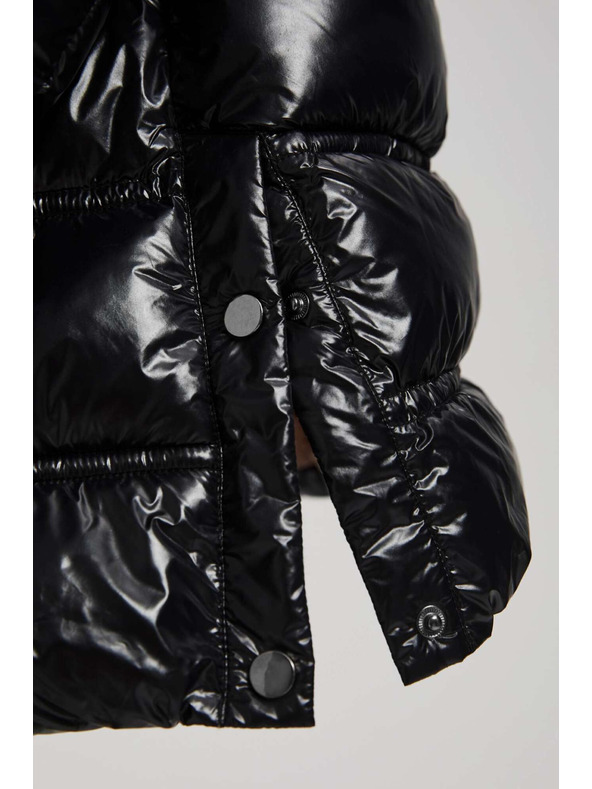 Moodo Черно подплатено късо яке с качулка Moodo