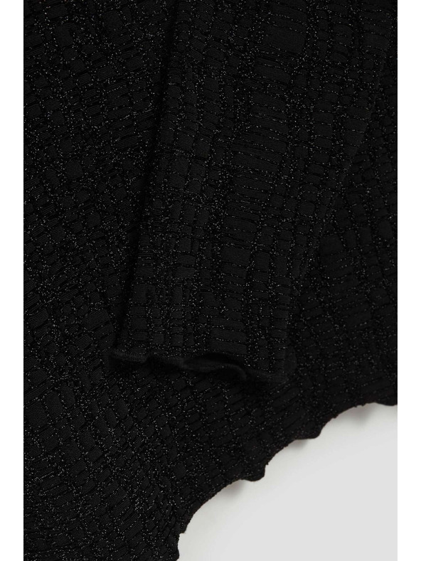 Moodo Черна блуза с поло деколте, декорирана с металически нишки Moodo