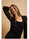 Moodo Черна тениска с дантелени ръкави Moodo